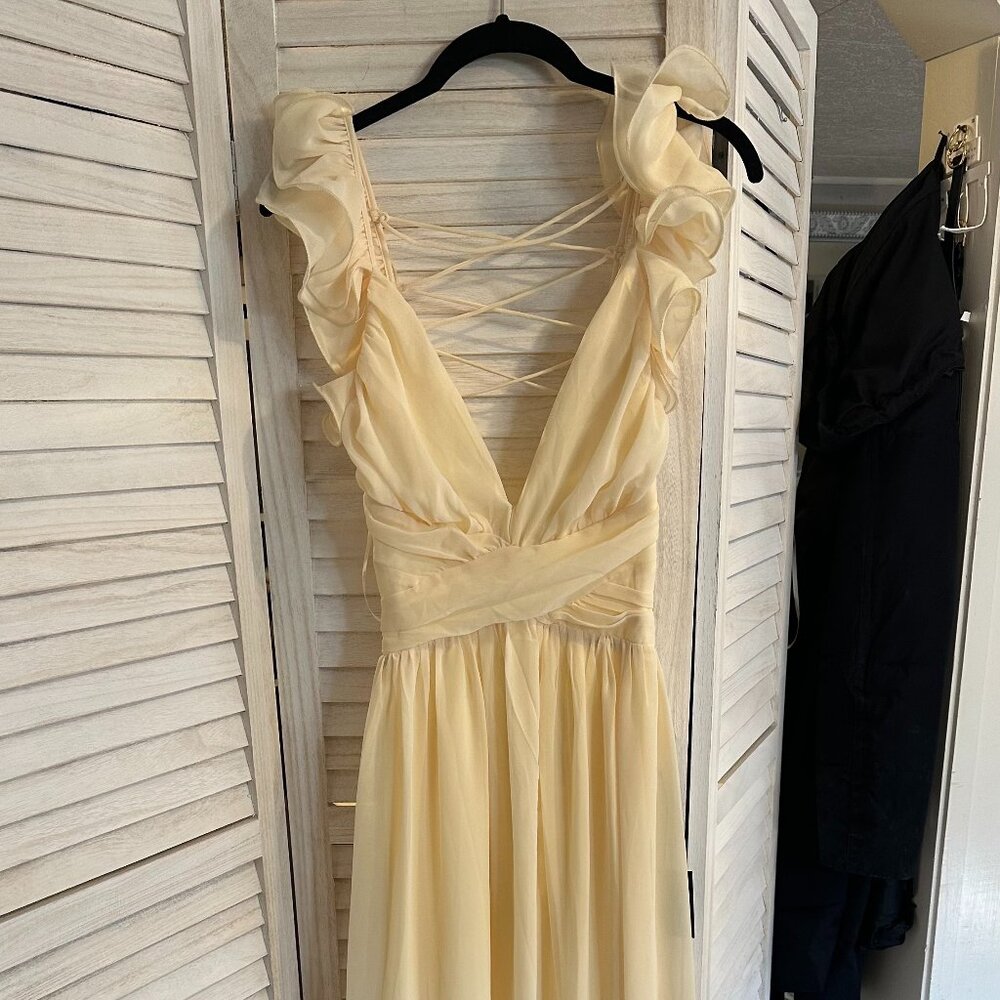 Soiree Celebration Light Yellow Ruffled Lace-Up Maxi Dress